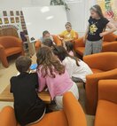 Sestry Jančové v Hornonitrianskej knižnici (13)